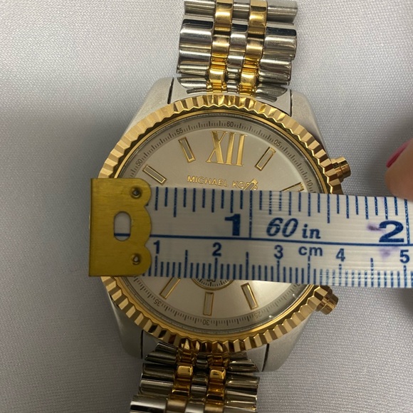 Michael Kors gold/silver watch - brand new - Picture 7 of 8